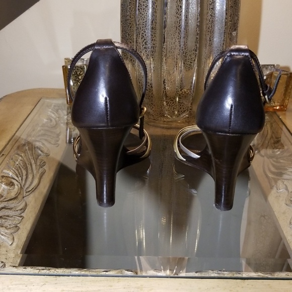 Coach Sandals - Picture 4 of 6